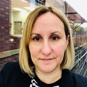 Meet your Posher, Lori